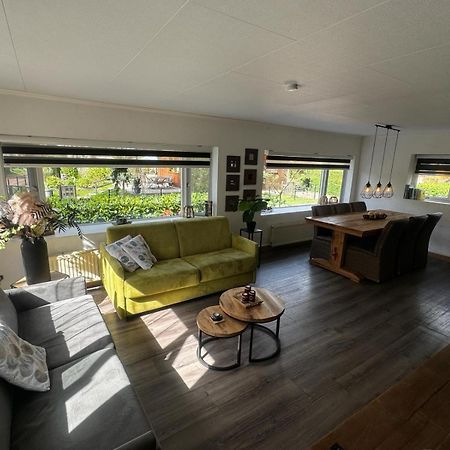 Luxe Vakantiehuis In Het Bos Overbroek Bagian luar foto